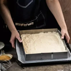 Blacha prostokątna forma regulowana do pieczenia z stali nierdzewnej Kinghoff