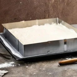Blacha prostokątna forma regulowana do pieczenia z stali nierdzewnej Kinghoff