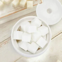 Cukiernica porcelanowa Bianco z pokrywką biała