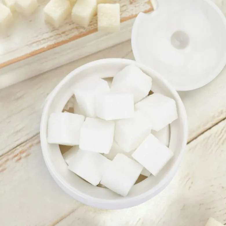 Cukiernica porcelanowa Bianco z pokrywką biała