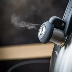 Czajnik z gwizdkiem tradycyjny stalowy 2.5L gaz indukcja srebrny szczotkowany Klausberg