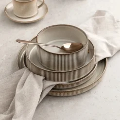 Filiżanka porcelanowa ze spodkiem 250 ml Florina Evia do kawy herbaty kremowe retro