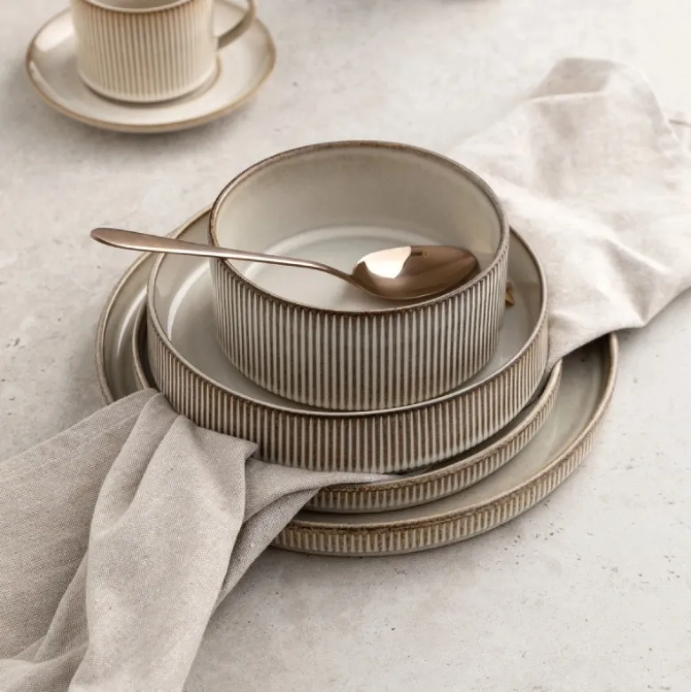 Filiżanka porcelanowa ze spodkiem 250 ml Florina Evia do kawy herbaty kremowe retro