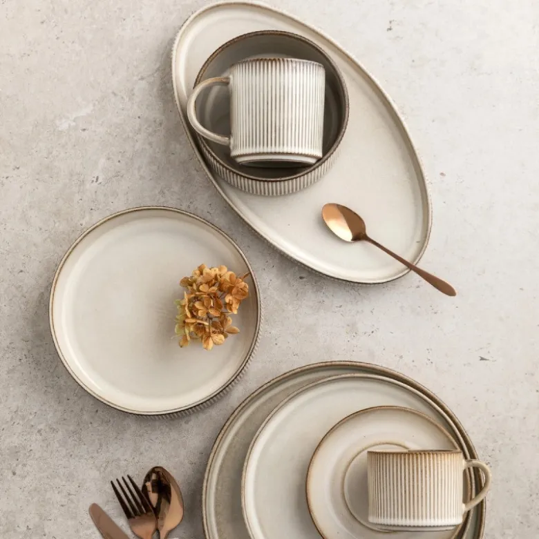 Filiżanka porcelanowa ze spodkiem 250 ml Florina Evia do kawy herbaty kremowe retro