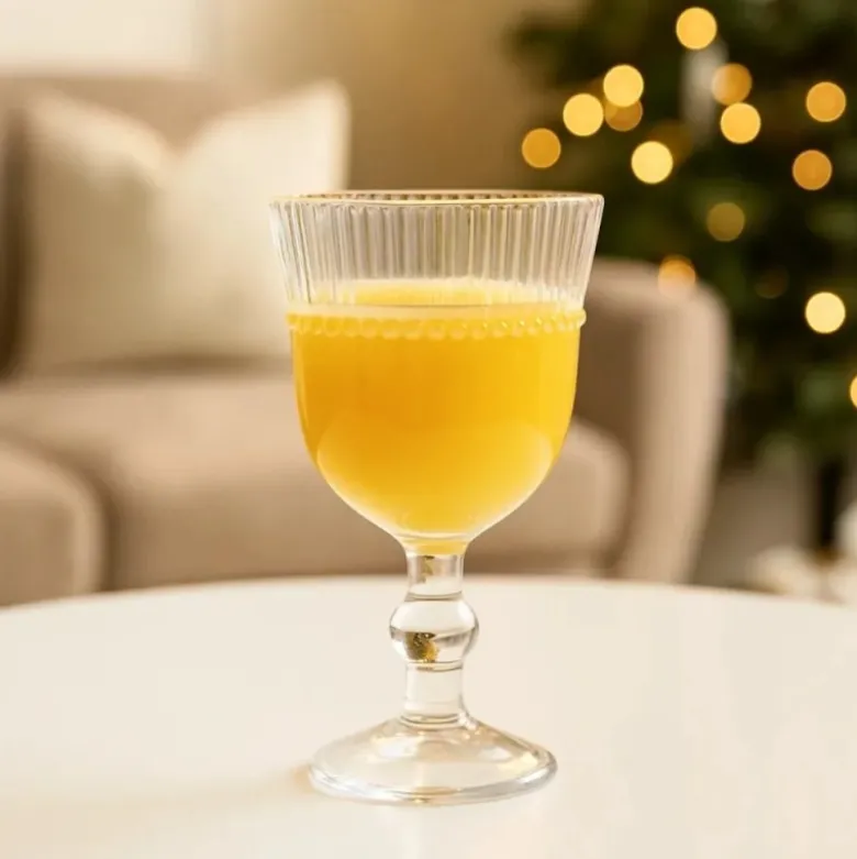 Kielich do wody wody soku na stopce Altom Design Vivienne 320 ml