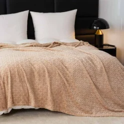 Koc 200x220 cm mikrofibra Cotton World miękki ciepły pled narzuta na łóżko beżowy KHT-56