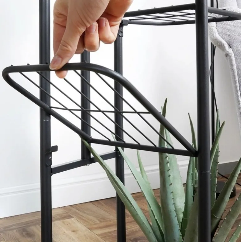 Kwietnik metalowy 106 cm czarny 6-poziomowy stojak na kwiaty i dekoracje Vilde