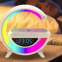 Lampka LED zegar z radiem Blutooth budzikiem i ładowarką QI 2520