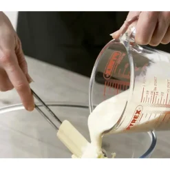 Miarka kuchenna dzbanek szklany ze skalą 500 ml Pyrex 263B