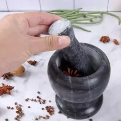 Moździeż kuchenny granitowy tłuczek do przypraw mały szary Krisberg KR-011