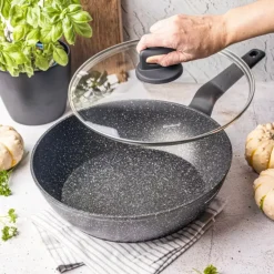 Patelnia głęboka marmurowa pokrywką duża 28 cm Klausberg KB 7667 czarny marmurek