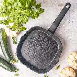 Patelnia grillowa kwadratowa 24 cm z powłoką marmurkową Klausberg KB 7661