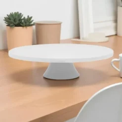 Patera porcelanowa 28 cm biała na ciasto i tort na nóżce Tragar