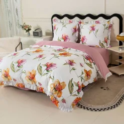 Pościel z falbanką 140x200 mikrofibra Cotton World 2 części różowa w kwiaty 2903