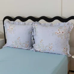 Pościel z falbanką 160x200 mikrofibra Cotton World 3 części niebieska w kwiaty 2905
