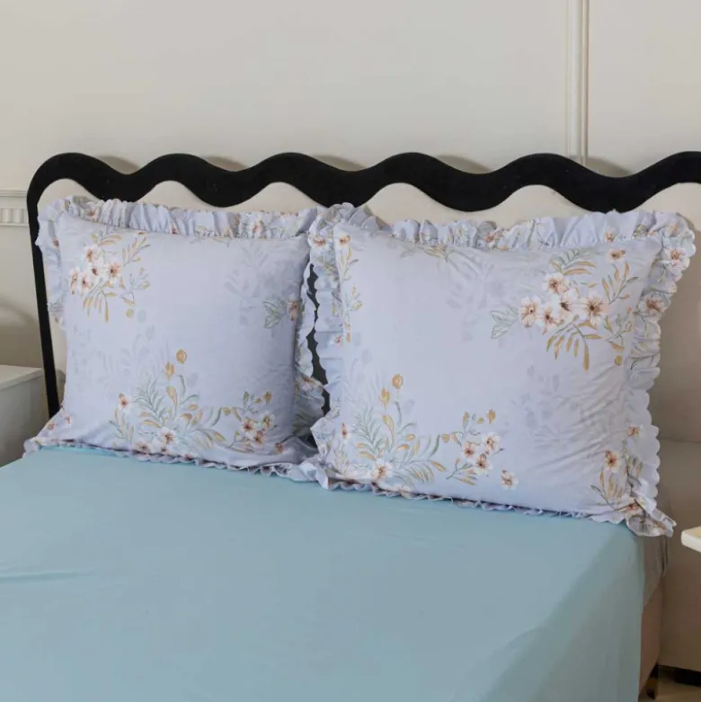 Pościel z falbanką 160x200 mikrofibra Cotton World 3 części niebieska w kwiaty 2905