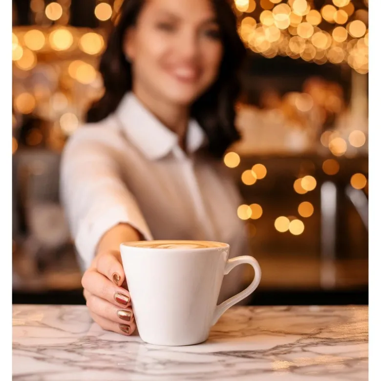 Serwis kawowy porcelana biały na 6 osób Glasmark Maja zestaw 6 filiżanek 230 ml ze spodkami