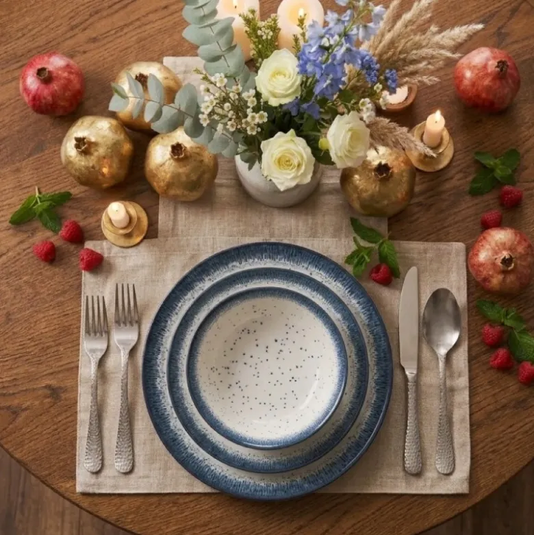 Serwis obiadowy porcelana 18 elementów Atom Hello Blue talerze dla 6 osób granatowe nakrapiane