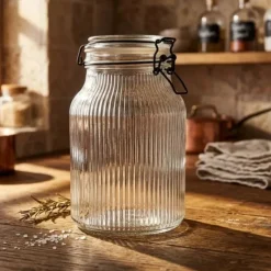 Słoik szklany ryflowany na przetwory 1700 ml hermetyczny z klamrą grawer Tragar