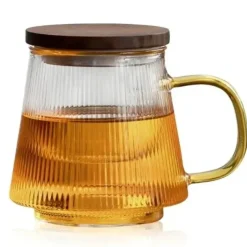 Szklanka z zaparzaczem do herbaty i naparów ziołowych z pokrywką 480 ml Tragar