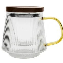 Szklanka z zaparzaczem do herbaty i naparów ziołowych z pokrywką 480 ml Tragar