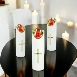 Wkład do znicza 17 cm świeczka biała LED z krzyżem z czerwonym światłem Cortina Rico baterie AA