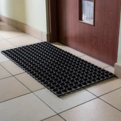 Wycieraczka gumowa 40x60 cm czarna drążona antypoślizgowa K-24M