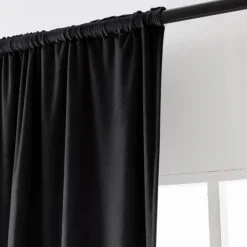 Zasłony zaciemniające na taśmie Cotton World Velvet na taśmie 140x250 cm czarne